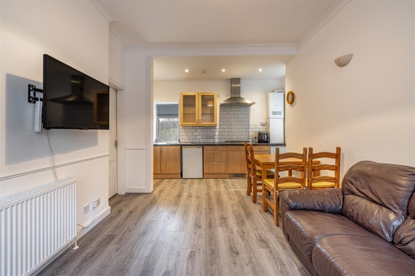 Images for 8 Mavis Bank, Selkirk