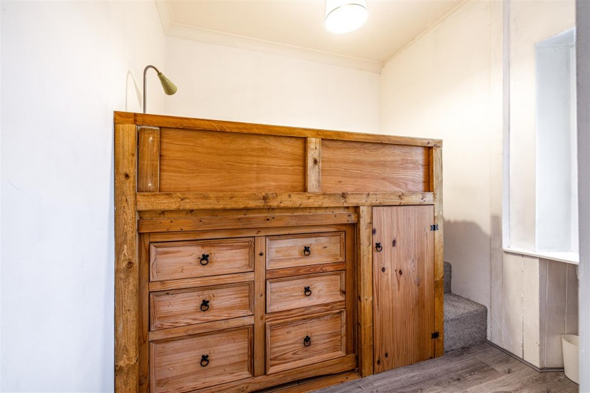 Images for 8 Mavis Bank, Selkirk