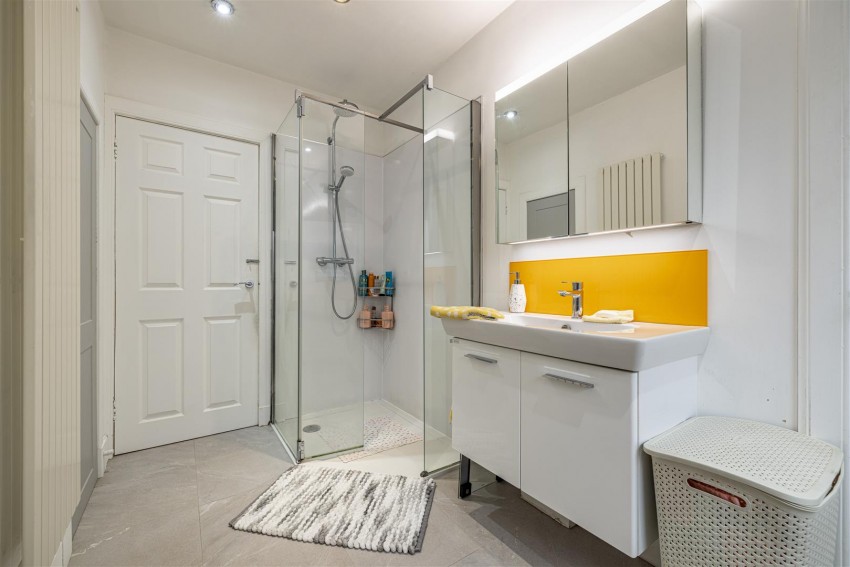 Images for 59 Craigentinny Avenue, Edinburgh
