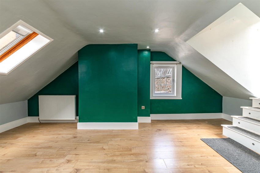 Images for 62 High Street, Galashiels