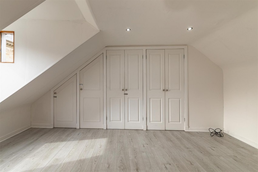 Images for 62 High Street, Galashiels