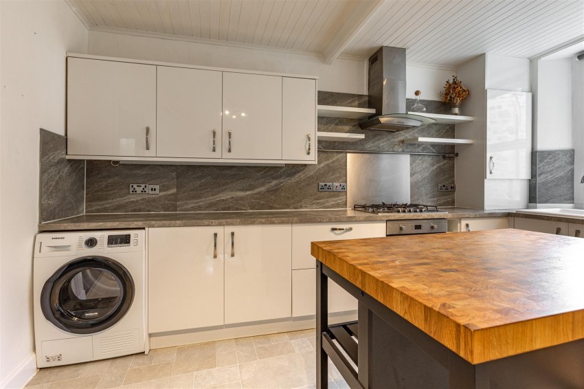Images for 62 High Street, Galashiels