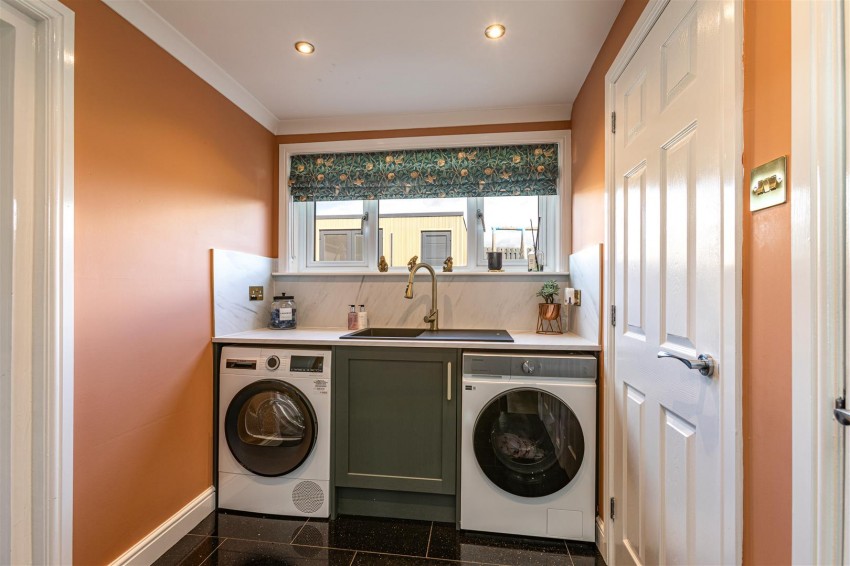 Images for 24 Everest Road, Earlston