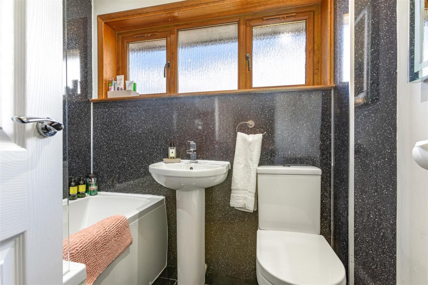 Images for 24 Everest Road, Earlston