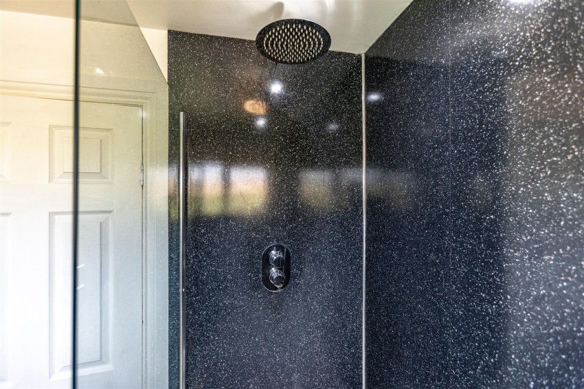 Images for 24 Everest Road, Earlston