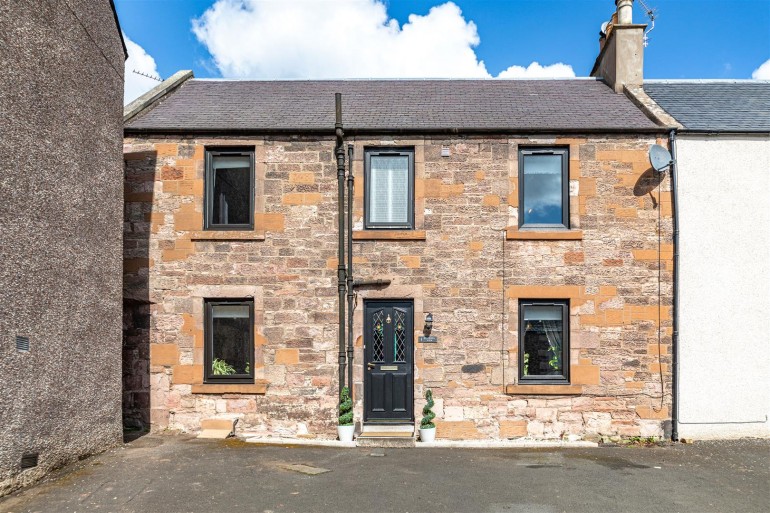 1 Blackhill View, High Street, Earlston