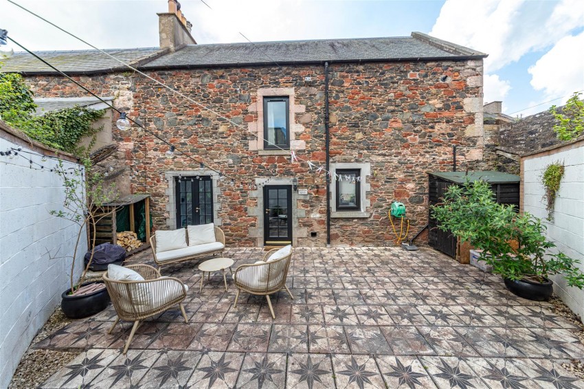 Images for 1 Blackhill View, High Street, Earlston