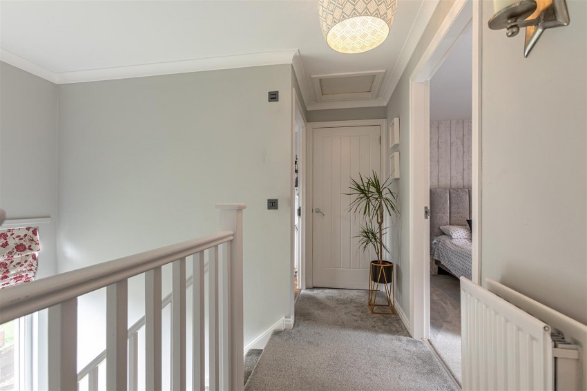 Images for 104 Craw Wood, Tweedbank, Galashiels
