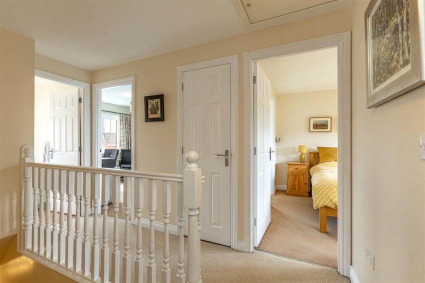 Images for 31 Weavers Linn, Tweedbank, Galashiels