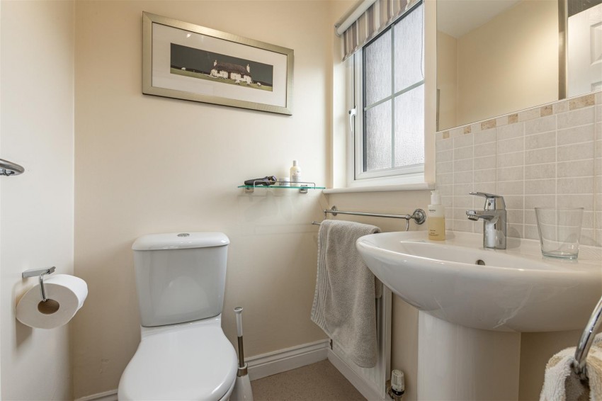 Images for 31 Weavers Linn, Tweedbank, Galashiels