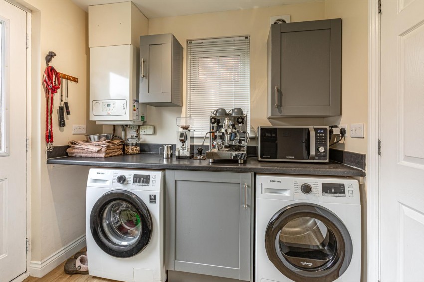 Images for 31 Weavers Linn, Tweedbank, Galashiels