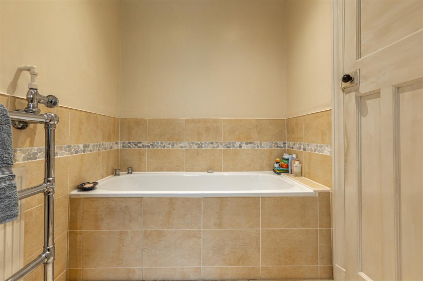 Images for Glenfirra, Gattonside, Melrose, TD6 9NP