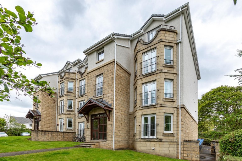 6/8 Weavers Linn, Tweedbank, Galashiels
