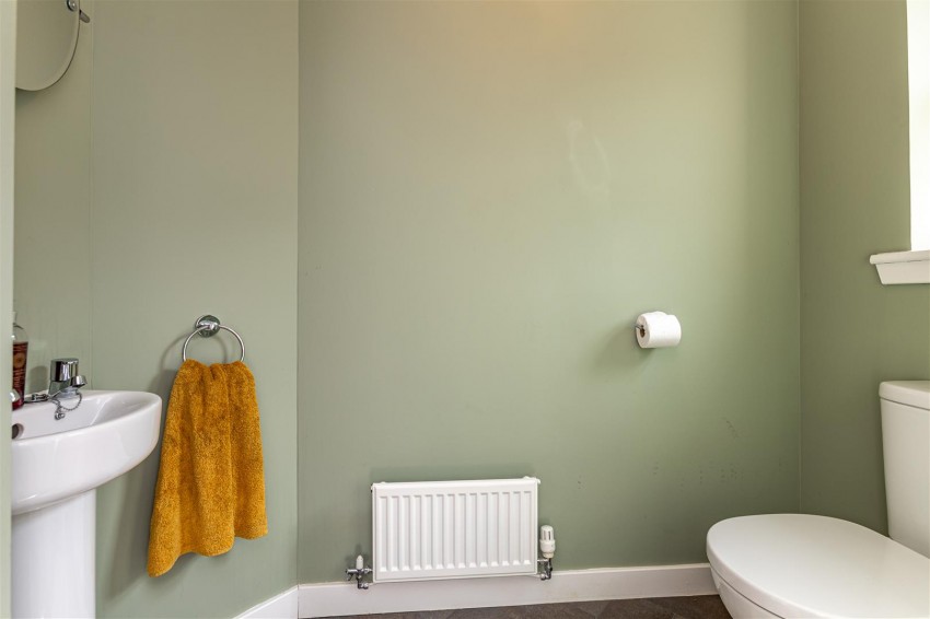 Images for 34 Kingfisher Grove, Galashiels