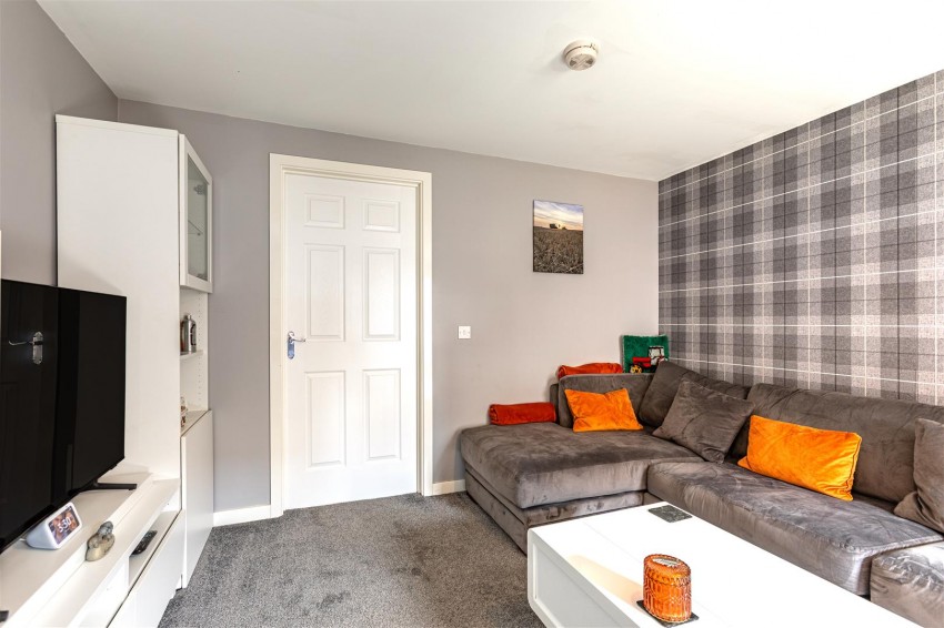 Images for 34 Kingfisher Grove, Galashiels