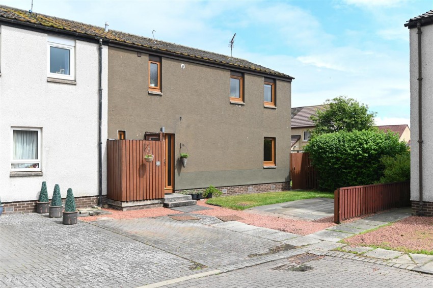 Images for 53 Sydenham Court, Kelso