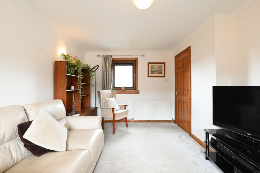 Images for 53 Sydenham Court, Kelso