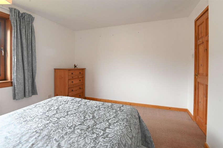 Images for 53 Sydenham Court, Kelso