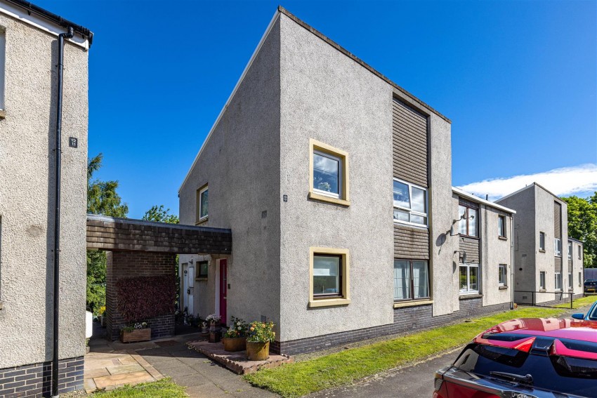 Images for 13 Priorsdene, Melrose