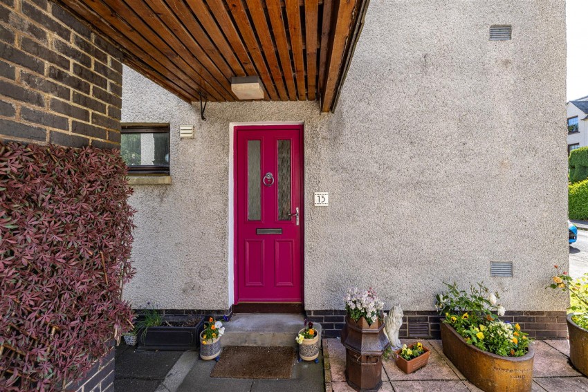 Images for 13 Priorsdene, Melrose