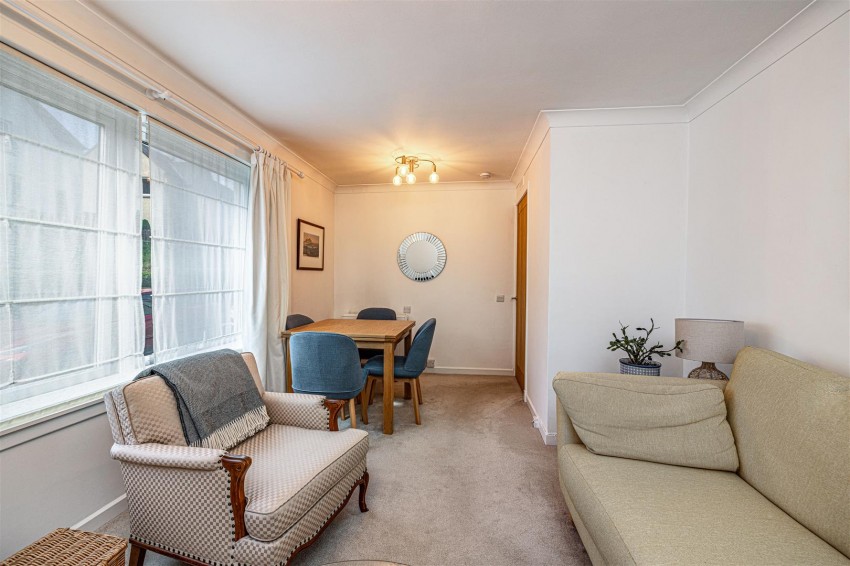 Images for 13 Priorsdene, Melrose