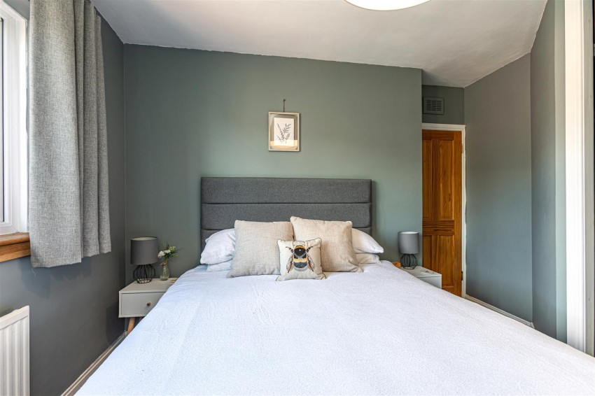 Images for 54 Eildon Crescent, Melrose