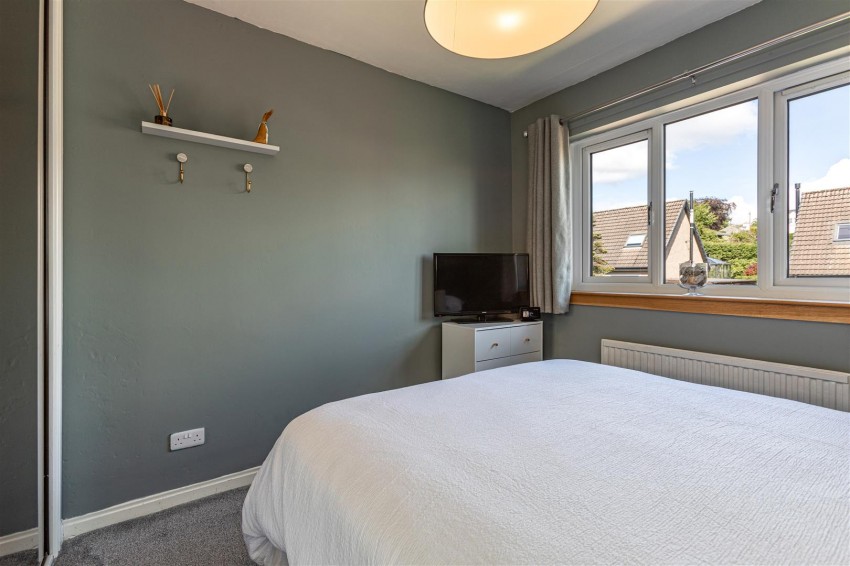 Images for 54 Eildon Crescent, Melrose