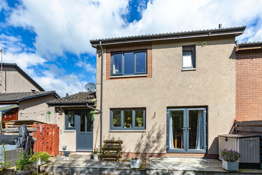 Images for 54 Eildon Crescent, Melrose