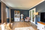 Images for 54 Eildon Crescent, Melrose