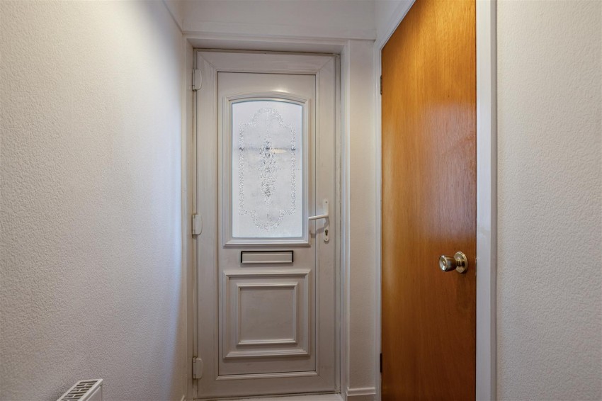 Images for 16 Quarrydene, Melrose