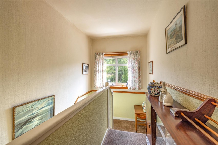 Images for 10 Glenfield Road East, Galashiels