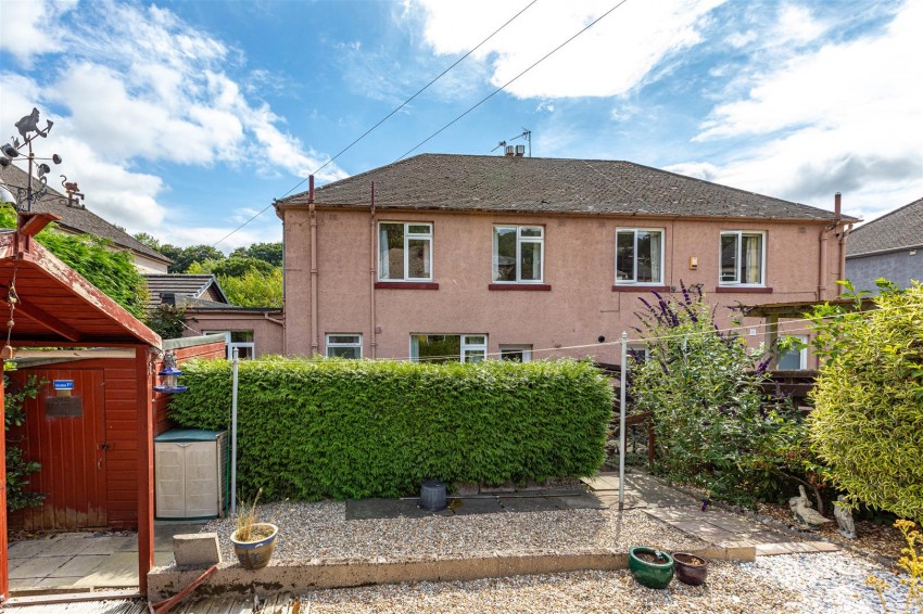 Images for 10 Glenfield Road East, Galashiels