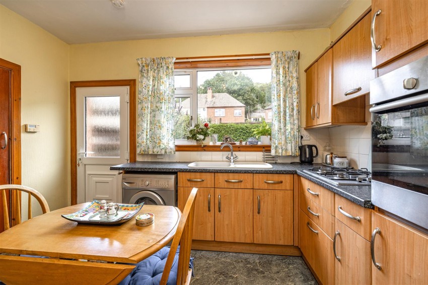 Images for 10 Glenfield Road East, Galashiels